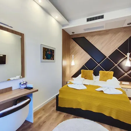 Carbona Water Lily Hévíz